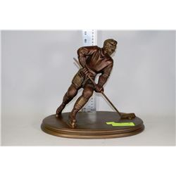 RARE HOCKEY PLAYER AUSTIN SCULPTURE ARTIST SIGNED