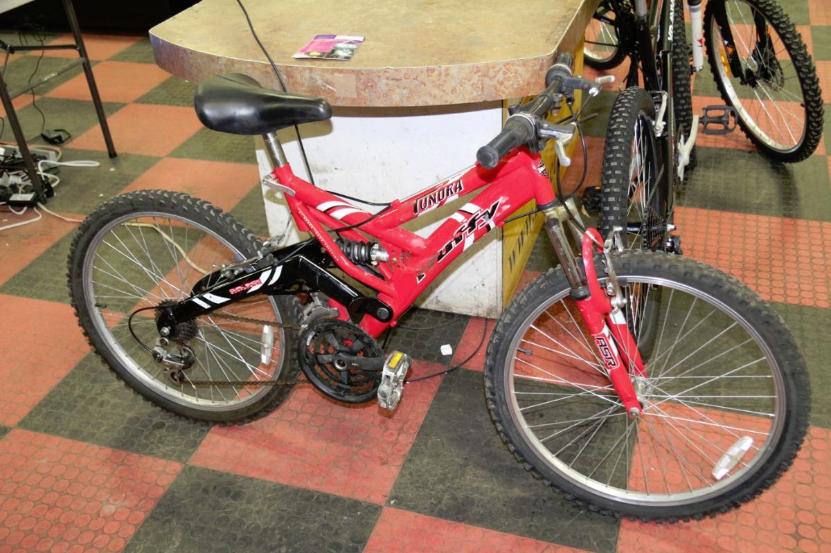 HUFFY 21 SPEED FULL SUSPENSION MOUNTAIN BIKE