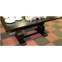 NEW LARGE KITCHEN TABLE WITH LEAF MINOR DAMAGE