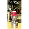 Image 1 : VINTAGE 1960 COLEMAN LANTERN MODEL 200