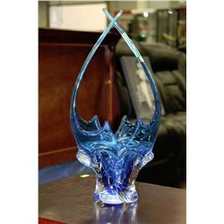 UNIQUE BLUE ART GLASS DISH