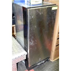 NEW HOUSEHOLD  KENMORE COMPACTOR