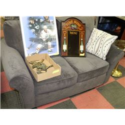 GREY FABRIC LOVE SEAT WITH 2 CUSHIONS