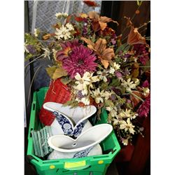 BASKET WITH 2 FLOWER VASES,ARTIFICIAL FLOWERS &