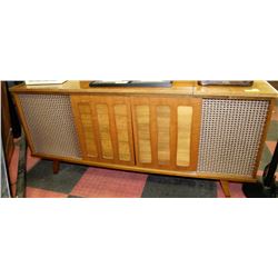 HIFI CONSOLE STEREO