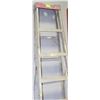Image 1 : ALUMINUM 8' LADDER