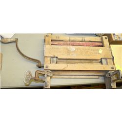 VINTAGE WRINGER 'BEST STEEL SPRING"