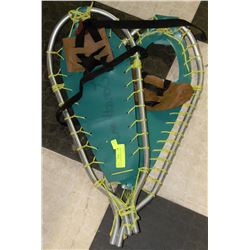 PAIR OF ALUMINIUM SNOWSHOES