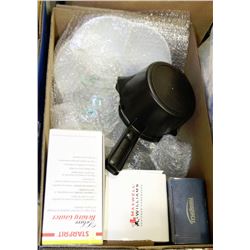 BOX WITH ASSORTED KITCHEN ITEMS INCL STARFRIT