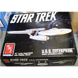 ERTL STAR TREK U.S.S  ENTERPRISE MODEL