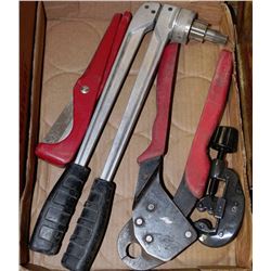 FLAT WITH 4 PLUMBING TOOLS