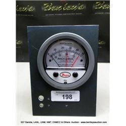 DWYER 3000-DAVC PHOTOHELIC GAUGE