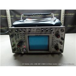 TEKTRONIX 465B OSCILLOSCOPE