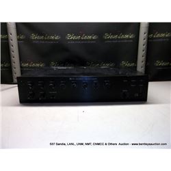 TOA M-900MK2 AMPLIFIER