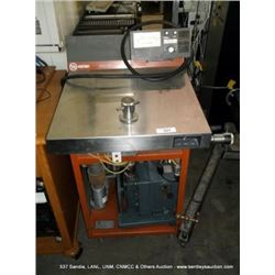 VARIAN 936-60 LEAK DETECTOR W/ WELCH 1376 VACUUM PUMP
