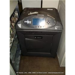 NEW BRUNSWICK SCIENTIFIC INOVA CO-48 CO2 INCUBATOR (PS) 47847