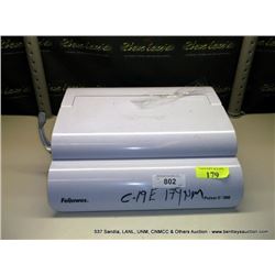 FELLOWES PULSAR 300 BINDER (PS) E-179