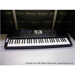 YAMAHA PSR-220 ELECTRONIC MUSIC KEYBOARD (PS) 47607