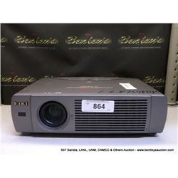 EIKI LC-NB3W NOTEBOOK PROJECTOR (PS) 47548