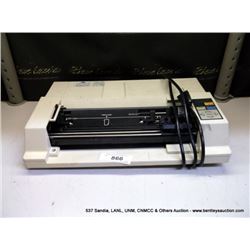 TEKTRONIX HC100 COLOR PLOTTER