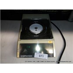METTLER PM400 SCALE