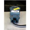 Image 2 : STACO 3PN 1010 VARIABLE AUTO TRANSFORMER (PS) 71894