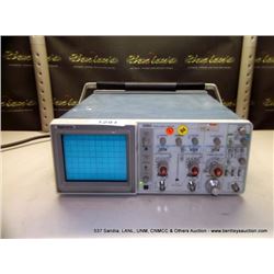 TEKTRONIX 2215A 60MHZ OSCILLOSCOPE