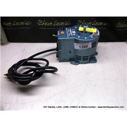 STACO 3PN1010 VARIABLE AUTOTRANSFORMER (PS) 72098