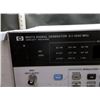 Image 3 : HP 8657A SIGNAL GENERATOR 0.1-1040MHZ