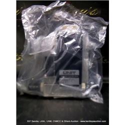 UNIT UFC 1020A MASS FLOW CONTROLLER