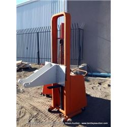 PRESTO C-74 HYDRAULIC LIFT TRUCK, NO KEYS (PS) 6780