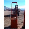 Image 2 : PRESTO C-74 HYDRAULIC LIFT TRUCK, NO KEYS (PS) 6780