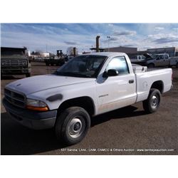 2001 DODGE DAKOTA PICKUP, 4WD ~ UNKNOWN MILES VIN: 1B7GG26X51S192743, 4WD, 4X4, V6, 3.9L, TOOLBOX TI