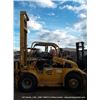 Image 1 : HYSTER F-24 FORKLIFT, 3,839 HOURS, 15,000 LB CAPACITY (PS) 4257