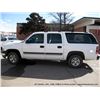 Image 11 : 2004 CHEVROLET 1500 SUBURBAN~ 218,969 MILES VIN: 3GNEC16Z44G296917, 2WD, RUNS, 5.3L V8 OHV 16V FFV, 