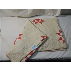 ANTIQUE VINTAGE HAND STITCHED QUILT