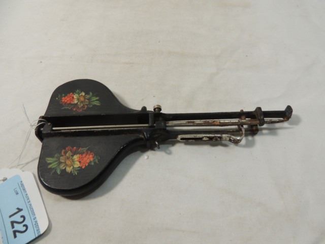 ANTIQUE VINTAGE PUSH PULL RUG LEATHER STITCHER