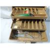 Image 1 : VINTAGE OLD PAL FISHING LURE TACKLE BOX & TACKLE