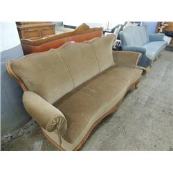 BEAUTIFUL ANTIQUE VELOUR WOOD SOFA COUCH DUVET