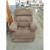 Image 1 : NICE VELOUR CONTEMPORARY LA Z BOY RECLINER