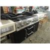 Image 3 : CHARMGLOW LUXURY OUTDOOR COOKING ISLAND GRILL