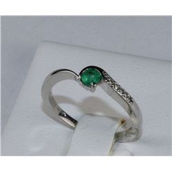 #0591 - 10K WHITE GOLD EMERALD & DIAMOND RING