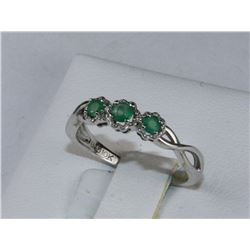 #0610 - 10K WHITE GOLD EMERALD & DIAMOND RING