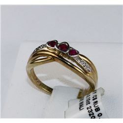 #0665 - 10K YELLOW GOLD RUBY & DIAMOND RING