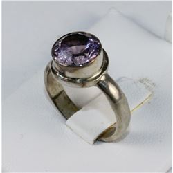 #0084 - STERLING SILVER AMETHYST RING - 4.7 GRAMS