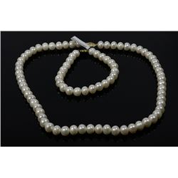 #0001 - 14K WHITE GOLD PEARL NECKLACE & BRACELET