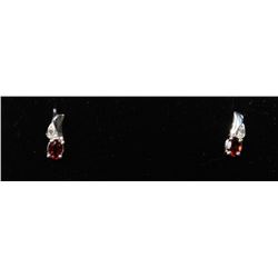 #0162 - 10K WHITE GOLD GARNET & DIAMOND(0.01CT)