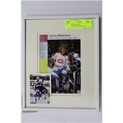LARRY ROBINSON UNAUTHENTICATED SIGNED PIC/CARD