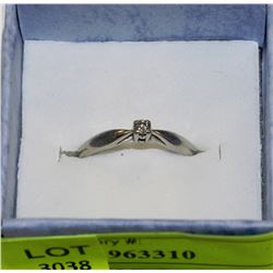 10K WHITE GOLD CORONA DIAMOND RING