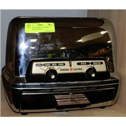 VINTAGE GENERAL ELECTRIC TOASTER AND OVEN